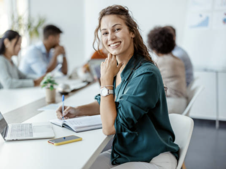 Employee or virtual assistant